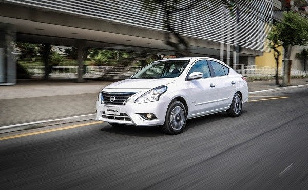 Cargue la imagen en el visor de la galería, Kit Barras de Techo Rhino-Rack Nissan Versa 2013-2019
